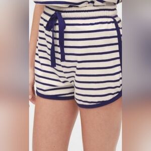 GAP NEW Large Ivory Blue Striped Shorts